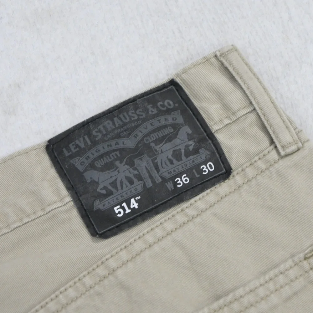 Levi‎ Strauss & Co. 514 Men 36x30 Straight Fit Tan Khaki Cotton Chino Pants